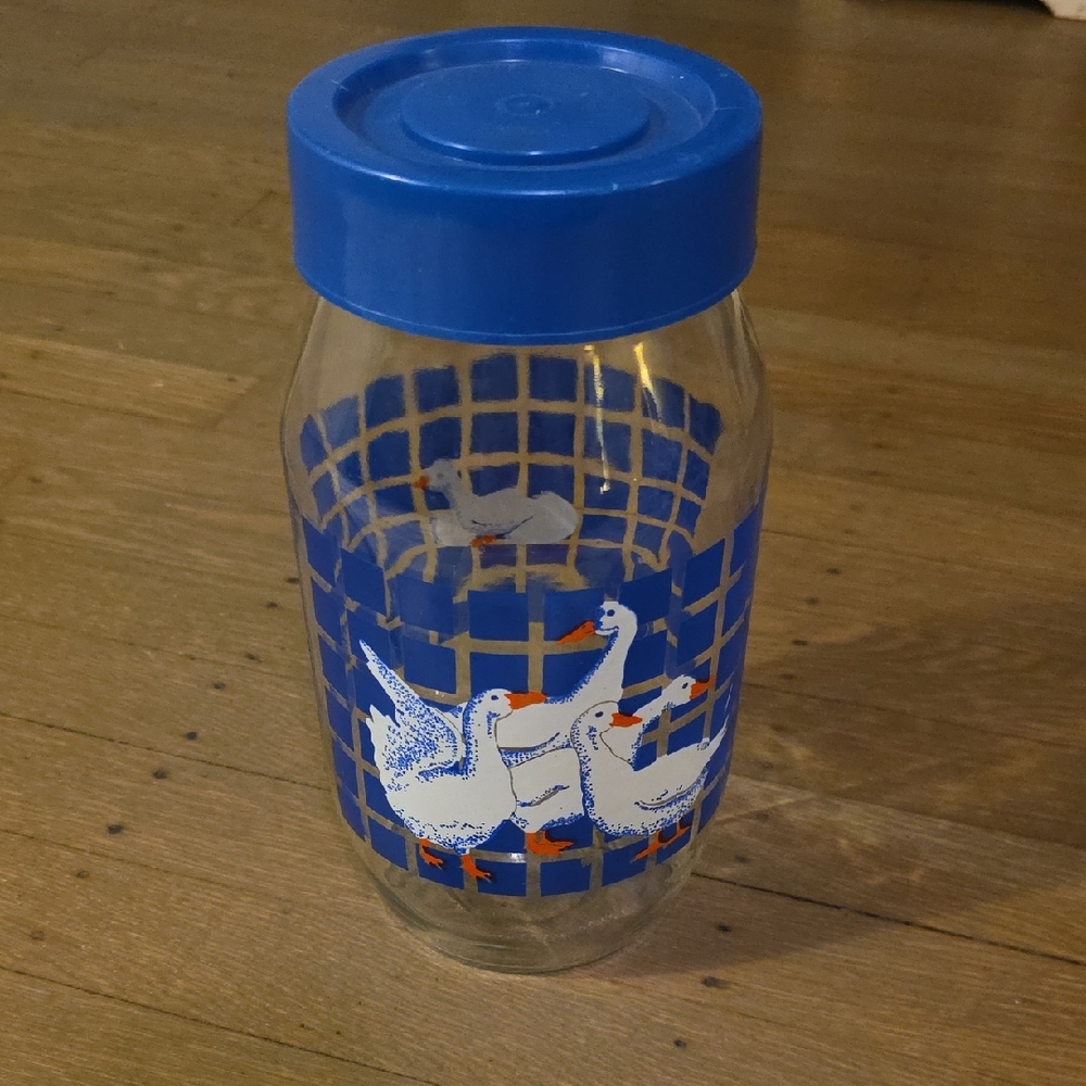 Carlton Glass Canister With Charming Country Geese. Vintage- 2L
